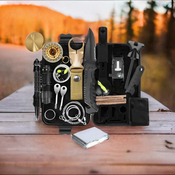 TrailFox  - 28-in-1 Survival Kit